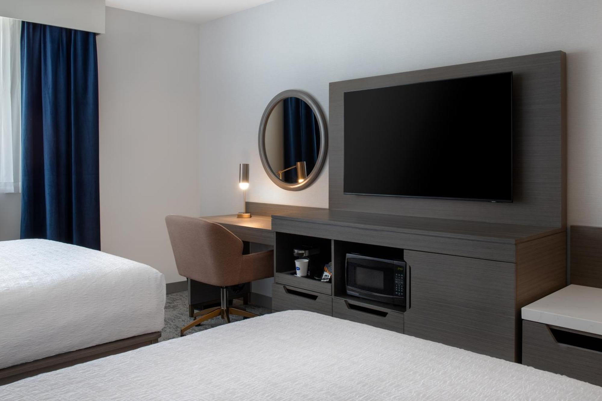 Hampton Inn By Hilton Winnipeg Downtown Buitenkant foto